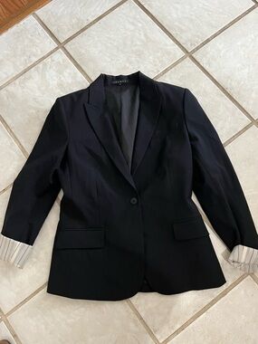 Theory Black Women's Blazer Jacket size 10 lined cuff career
